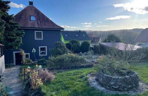 Gebsattel House | Cozy Altes Forsthaus: Oceanfront Retreat with Pool
