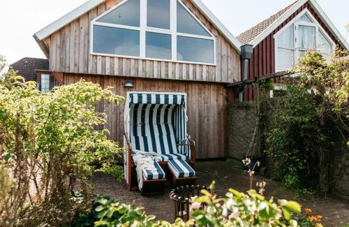 Arnis House | Elegant Altes Kapitänshaus: Family & Pet-Friendly Retreat