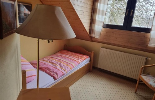 Ottendorf-Okrilla House | Charming Altes Teichhaus - A Top-Rated Family Retreat