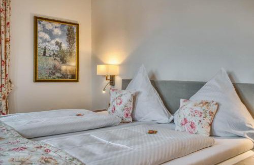 Beilstein Bed & Breakfast | Inviting Altes Zollhaus: Family-Friendly & Highly Rated Stay