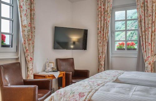 Beilstein Bed & Breakfast | Inviting Altes Zollhaus: Family-Friendly & Highly Rated Stay