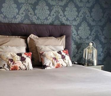 Fontenay-le-Comte House | Relax at Althéa: Oceanfront Gîte with Spa and Hot Tub