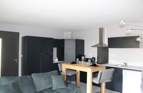 Fontenay-le-Comte House | Relax at Althéa: Oceanfront Gîte with Spa and Hot Tub