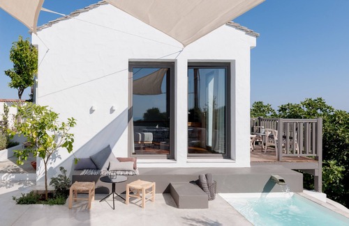 Alonissos Apartment | Althea A* Class Suites: Experience the Point of View Suite