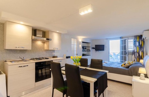 San Lorenzo della Costa Apartment | Welcoming ALTIDO San Massimo Apartments for Families & Pets