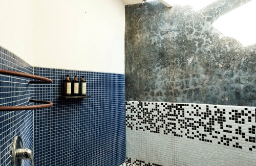 Hanga Roa Hotel | Discover Altiplanico Rapa Nui: Pool, Spa & Family-Friendly