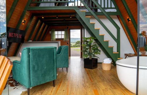 Urubici Ski Chalet | Discover Altitude 1140 Urubici - Chalés with Hot Tub Bliss