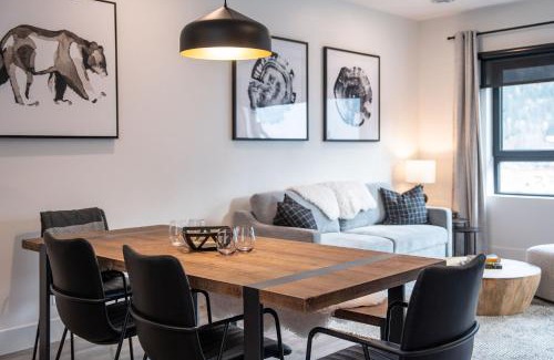 Revelstoke Apartment | Unwind at Altitude Adjustment: 4-Star Family Retreat