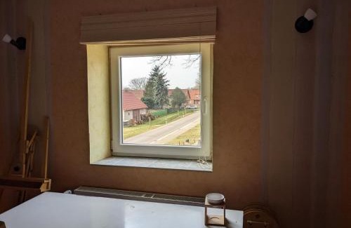 Dahre Bed & Breakfast | Cozy Altmark - Haus am Hang with Garden & Pet-Friendly Stay