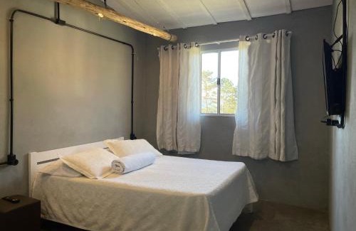 Sao Roque Hotel | Discover Alto do Mato: Pet-Friendly Retreat with Breakfast