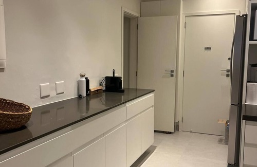 Leblon Apartment | Alto Leblon: Tranquil Retreat with Scenic Views & Spa
