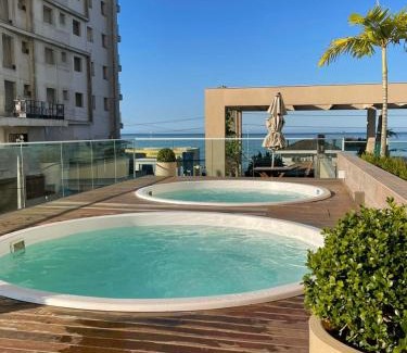 Itacolomi Apartment | Oceanfront Retreat: 4-Star Escape with Beto Carrero Views