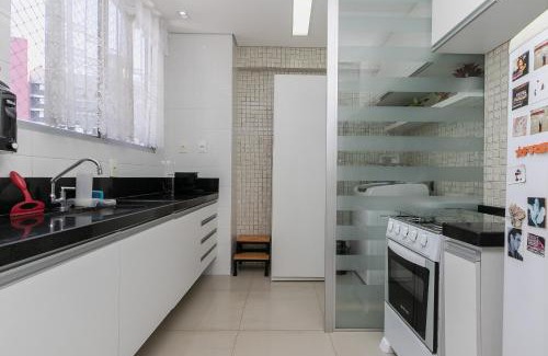 Savassi Apartment | Premium Savassi Hotel with Air Conditioning & Family-Friendly