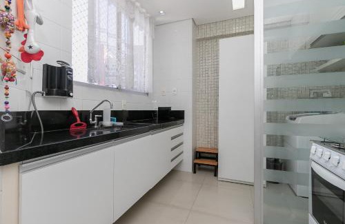 Savassi Apartment | Premium Savassi Hotel with Air Conditioning & Family-Friendly