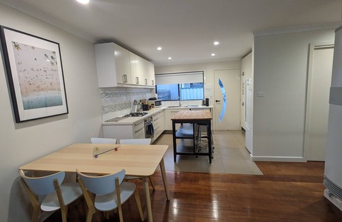 Altona Apartment | Beachfront Haven with Pool and Spa - Guest Rated 10/10
