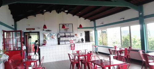Sora House | Idyllic Altos del Maria with Mountain Views & Private Beach
