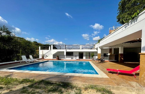 Villeta Villa | Pet-Friendly Retreat at Altos del Monte, Villeta