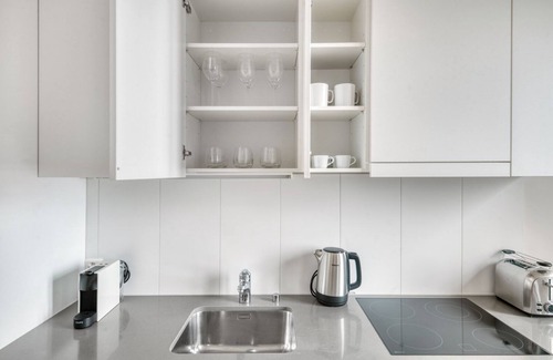 Basel City Centre Apartment | Convenient Altstadt Grossbasel 2.5 Room Near Market
