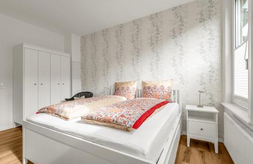 Goslar Apartment | Discover Altstadt-Refugium Goslar: 4-Star Family Getaway