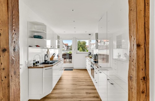 Goslar Apartment | Discover Altstadt-Refugium Goslar: 4-Star Family Getaway