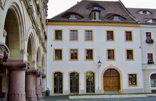 Altstadt Apartment | Experience Altstadtglück: Family-Friendly with Spa & Hot Tub
