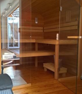 Altstadt House | Discover Altstadthaus Dinkelsbühl: Pet-Friendly Retreat