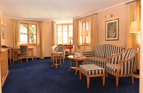 Weiden in der Oberpfalz Hotel | Discover Altstadthotel Bräuwirt: 4-Star Comfort Awaits