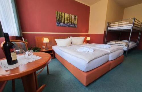 Ilsenburg Hotel | Discover Altstadthotel Ilsenburg: Family-Friendly Retreat