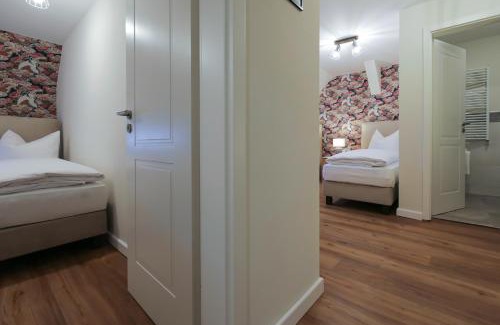 Goslar Hotel | Highly Rated Altstadthotel Zur Börse with Breakfast & Access
