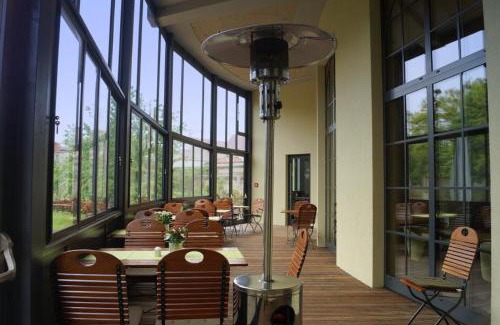 Schwedt/Oder Hotel | Pet-Friendly Getaway at AltstadtQuartier with Great Amenities