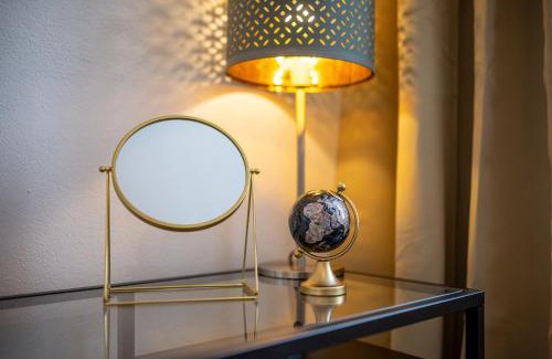 Wilsdruffer Vorstadt/Seevorstadt-West Apartment | Family-Friendly Altstadtwohnung Near Zwinger with Great Reviews