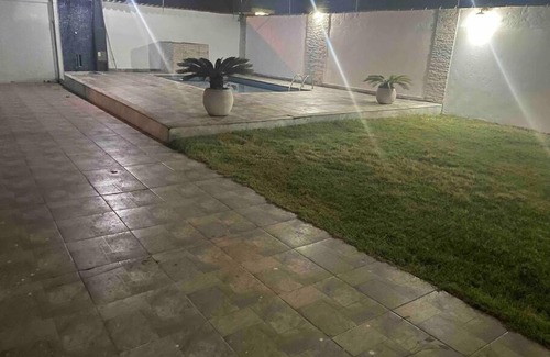 Itanhaem House | Relaxing Getaway: Poolside Retreat in Itanhaém