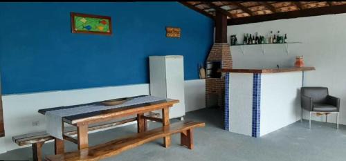 Pereque-Mirim House | Ocean View Escape: Guest Rated 10/10 for Families