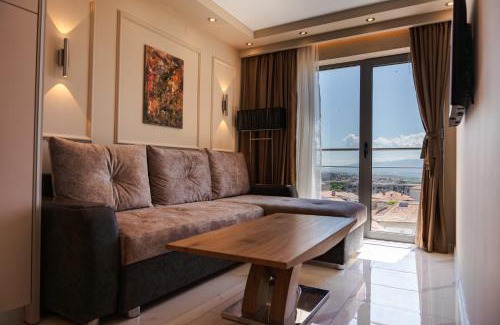 Sandanski Apartment | ALVA: Guest Rated 10/10 with Pet-Friendly Amenities