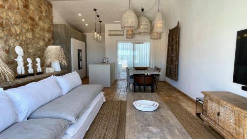 Alvor House | Serene Oceanfront Retreat at Alvor Bela Vista II