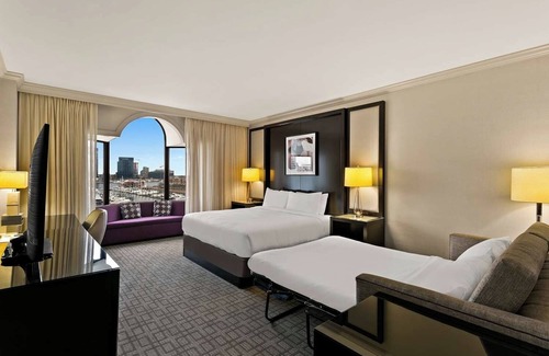 Downtown Baltimore Hotel | Perfect Escape Near Baltimore Museum of Art & Pet-Friendly