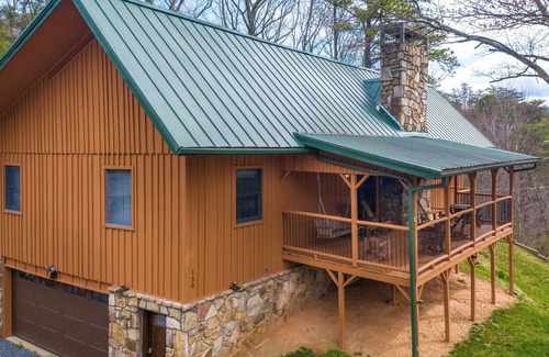 Gatlinburg - Pigeon Forge Cabin | Adventure Awaits at Always an Adventure by Jackson Mountain Rentals