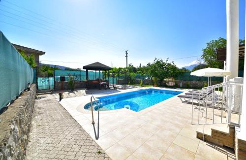 Yesiluzumlu Villa | Experience Comfort at Alya Üzümlü with Ocean View Pool