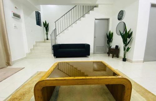 Kluang House | Cozy Alyn Home Kluang III with Netflix & Family Amenities