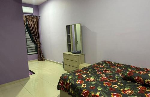 Kluang House | Family-Friendly Stay at Alyssa Sofea Homestay Kluang