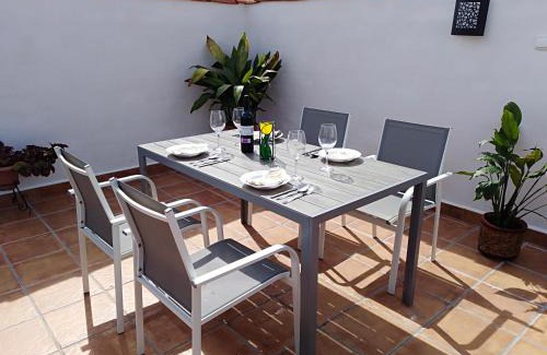 Cordoba House | Pet-Friendly Haven at Alzahira 1 - Rated 9.6/10!