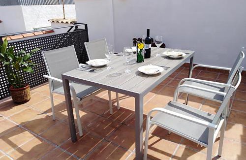Cordoba House | Pet-Friendly Haven at Alzahira 1 - Rated 9.6/10!