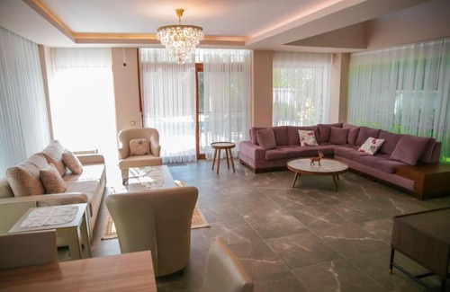 Kusadasi Villa | Private Villa Alzuharia with Pool and Family Amenities
