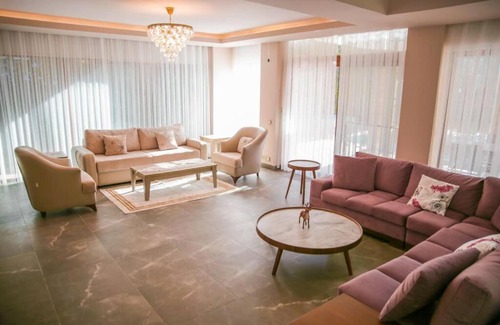 Kusadasi Villa | Private Villa Alzuharia with Pool and Family Amenities