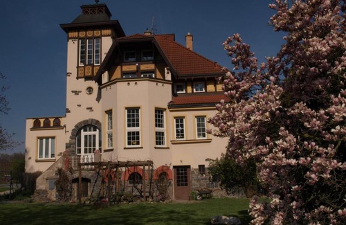 Olomouc House | Discover Amálie Vila 1921: A Nostalgic Getaway Awaits