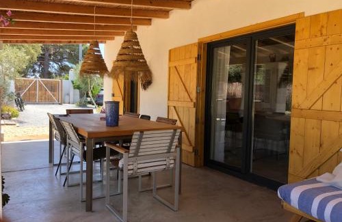 Grandola House | Discover Amélia's House: 4-Star Oceanfront Retreat