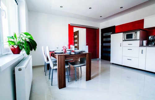 Favoriten Apartment | Cozy AM Apartment I Vienna with Pool and Breakfast Included