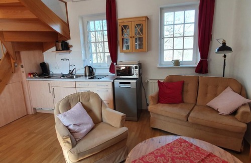 Sauerthal Apartment | Idyllic Getaway at Am Burggraben auf der Sauerburg