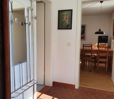 Sauerthal Apartment | Idyllic Getaway at Am Burggraben auf der Sauerburg