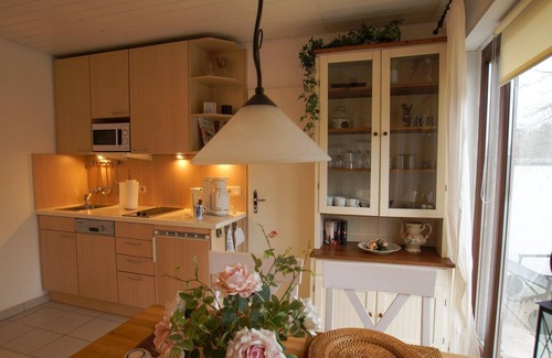 Sahlenburg Apartment | Cozy Oceanfront Retreat with Kitchen & Pet-Friendly Options